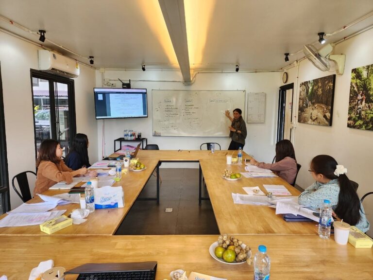 สมาคมฮักชุมชน เปิดประชุมทบทวนผลการทำงาน 3 ปี โครงการดูแลผู้มีปัญหาสุรา